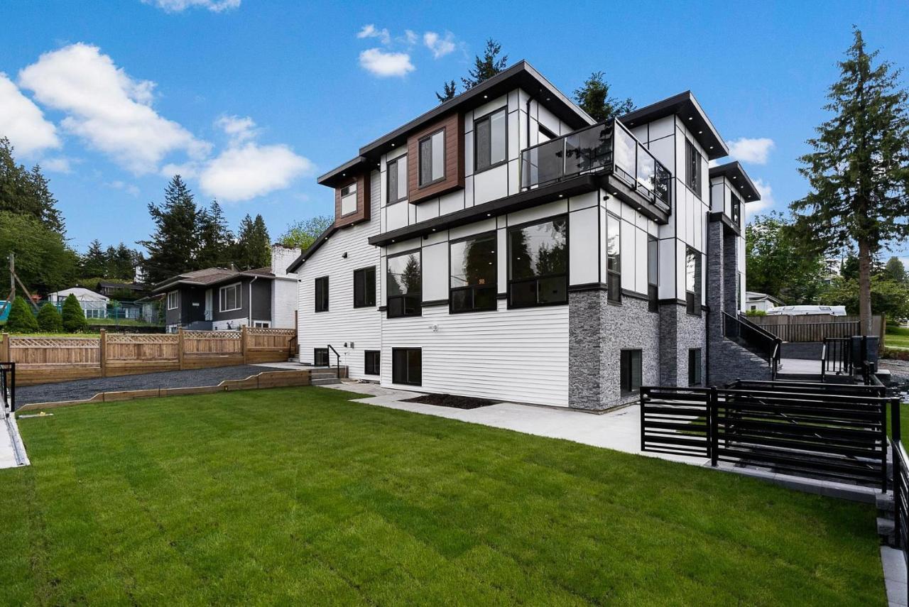 William Place Surrey Exterior photo